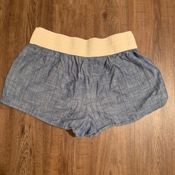 Shorts - Picture 2 of 2